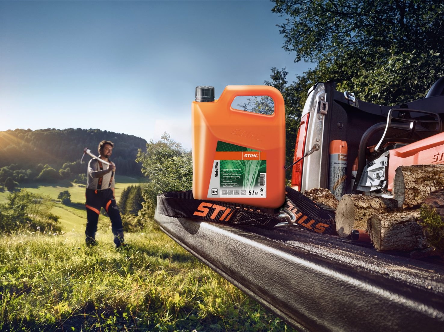 Park- en tuinmachines naast elkaar opgesteld